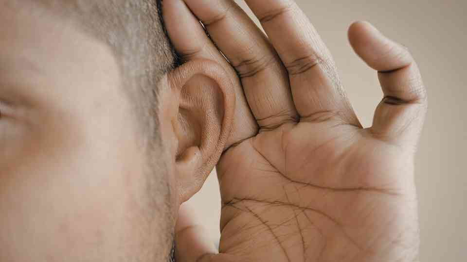 Cupped ear in need of microsuction wax removal